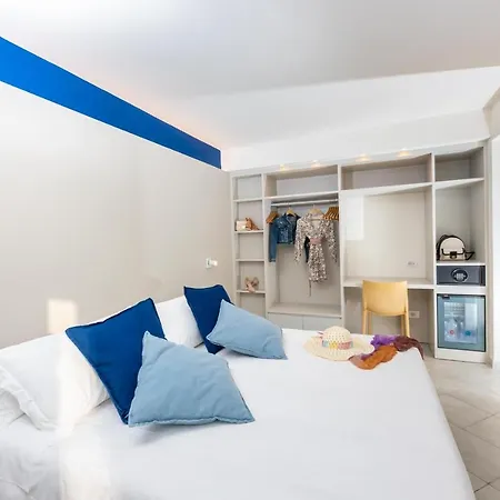Amarina Hotel 3*