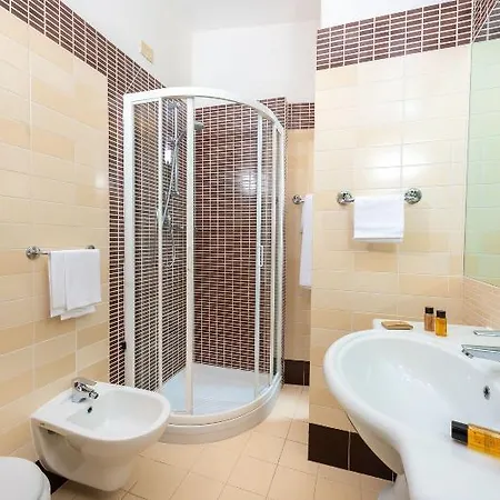 Amarina Марина-ди-Пьетрасанта