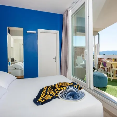 Amarina Hotel 3*